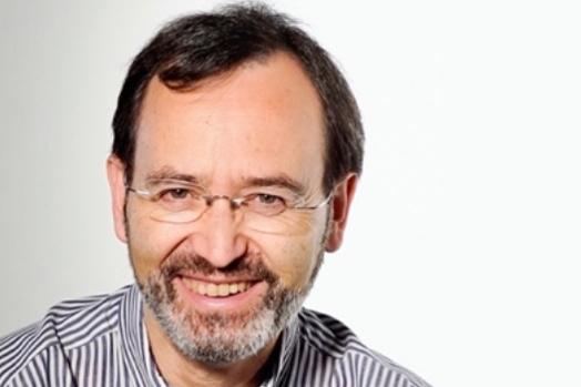 Alberto T. Estévez 